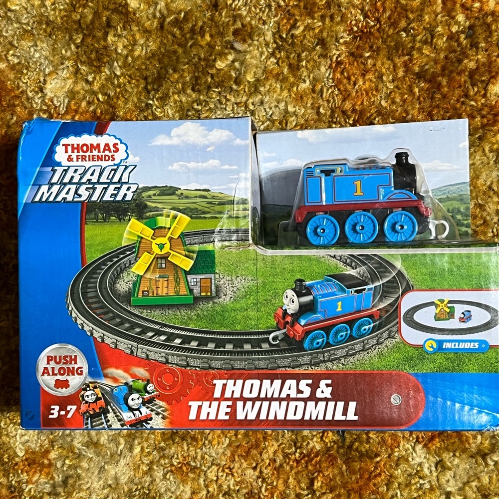 NWT Thomas & Friends TrackMaster Set - Blue and Yellow